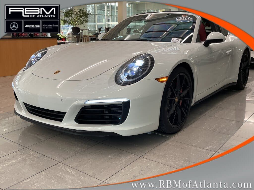 2019 PORSCHE 911