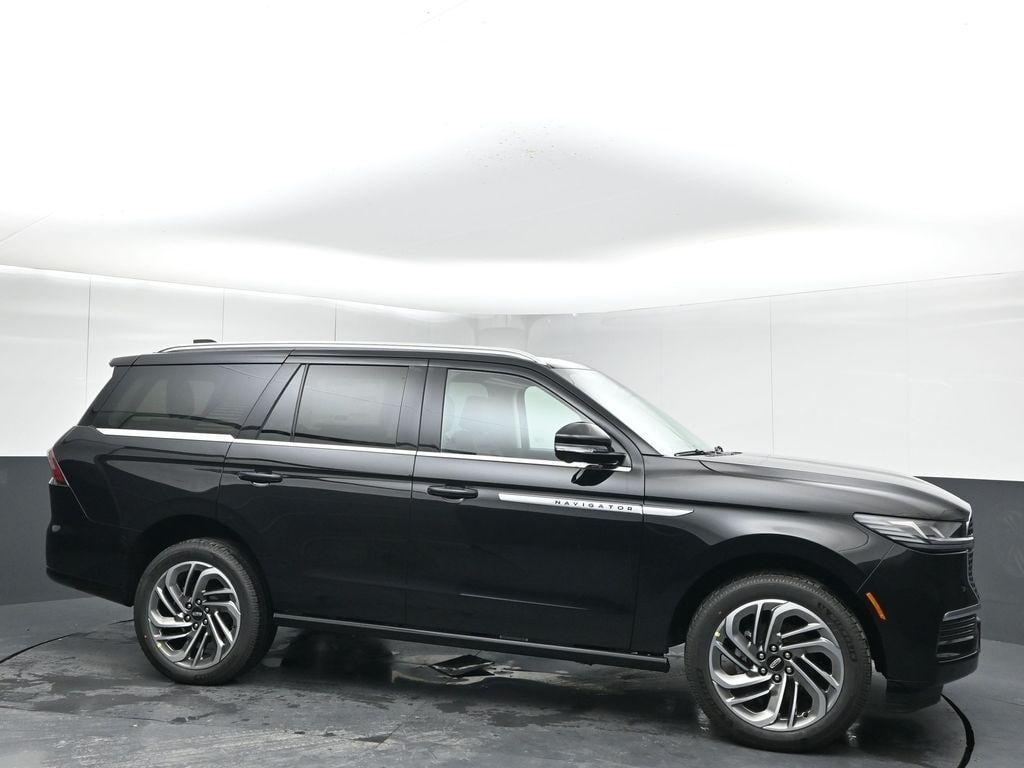 2025 LINCOLN Navigator