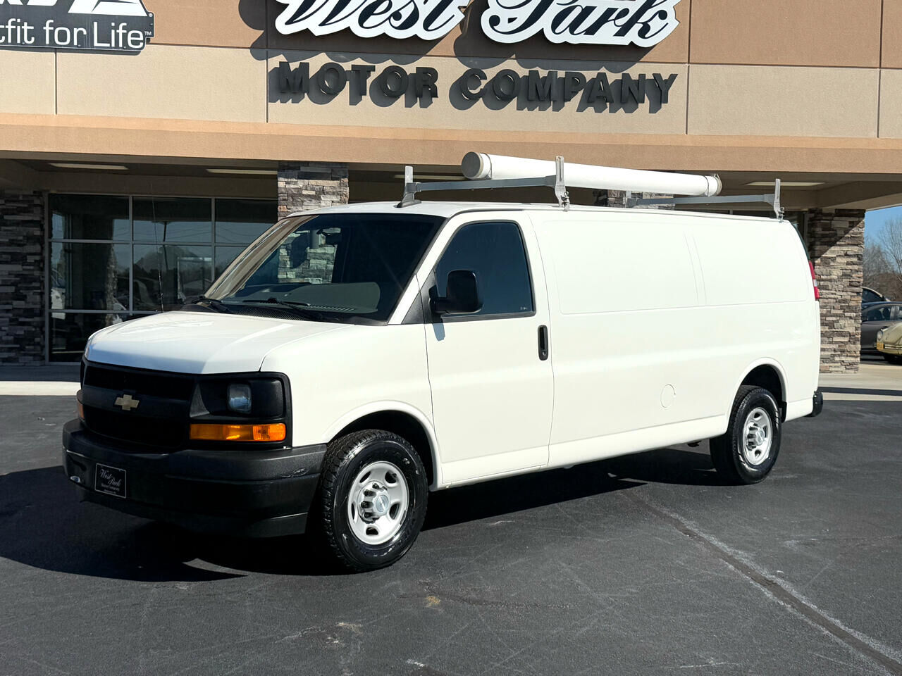 2017 CHEVROLET Express