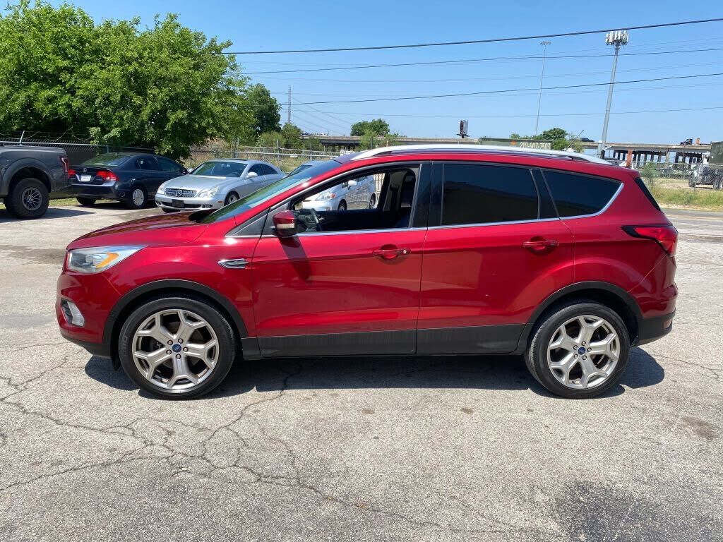 2019 FORD Escape