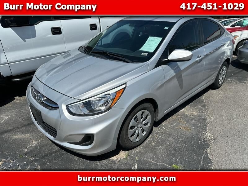 2016 HYUNDAI Accent