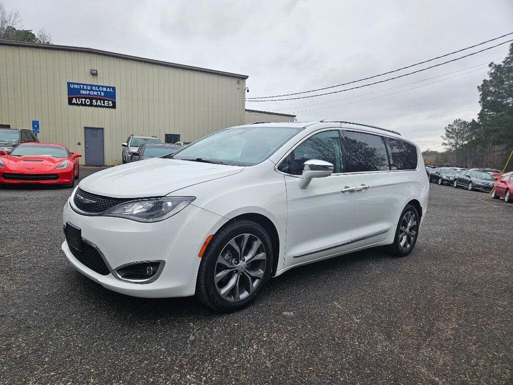 2017 CHRYSLER Pacifica