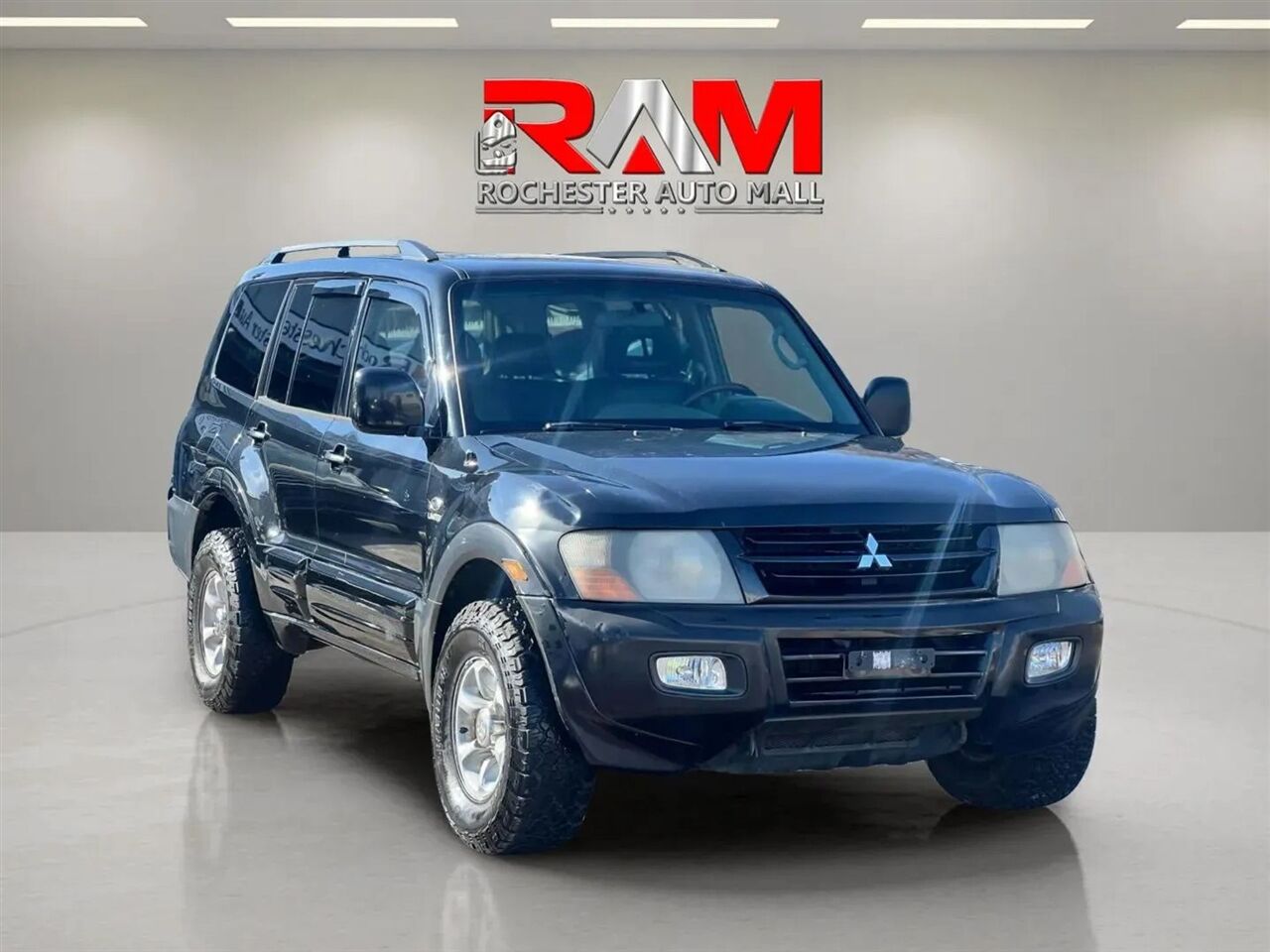 2002 MITSUBISHI Montero