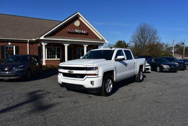 2018 CHEVROLET Silverado