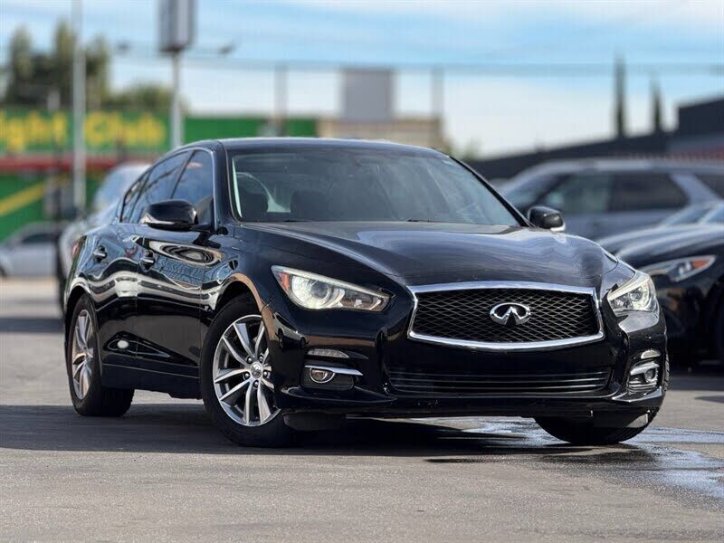 Infiniti Q50
