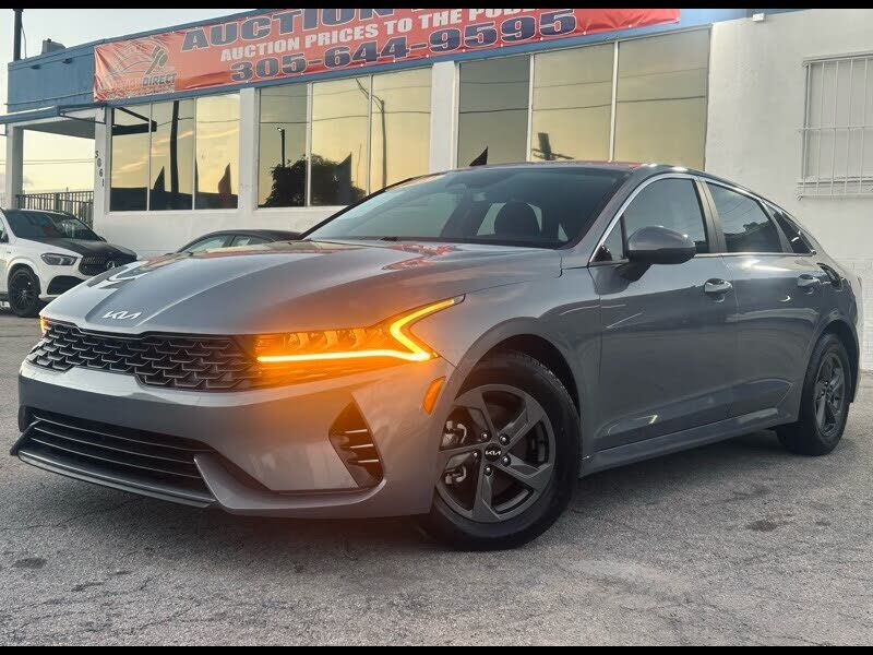 2022 KIA K5