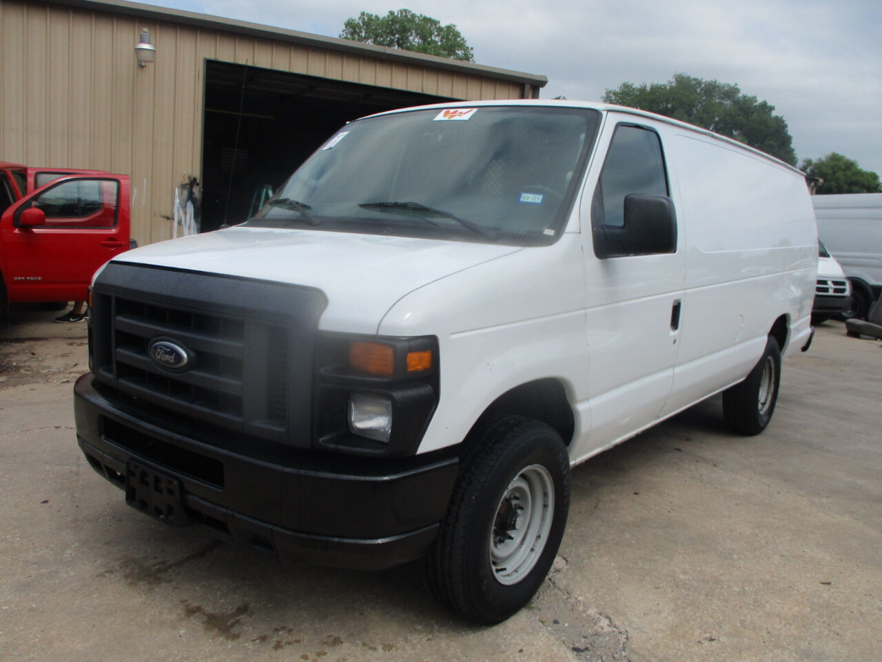 2013 FORD E-350