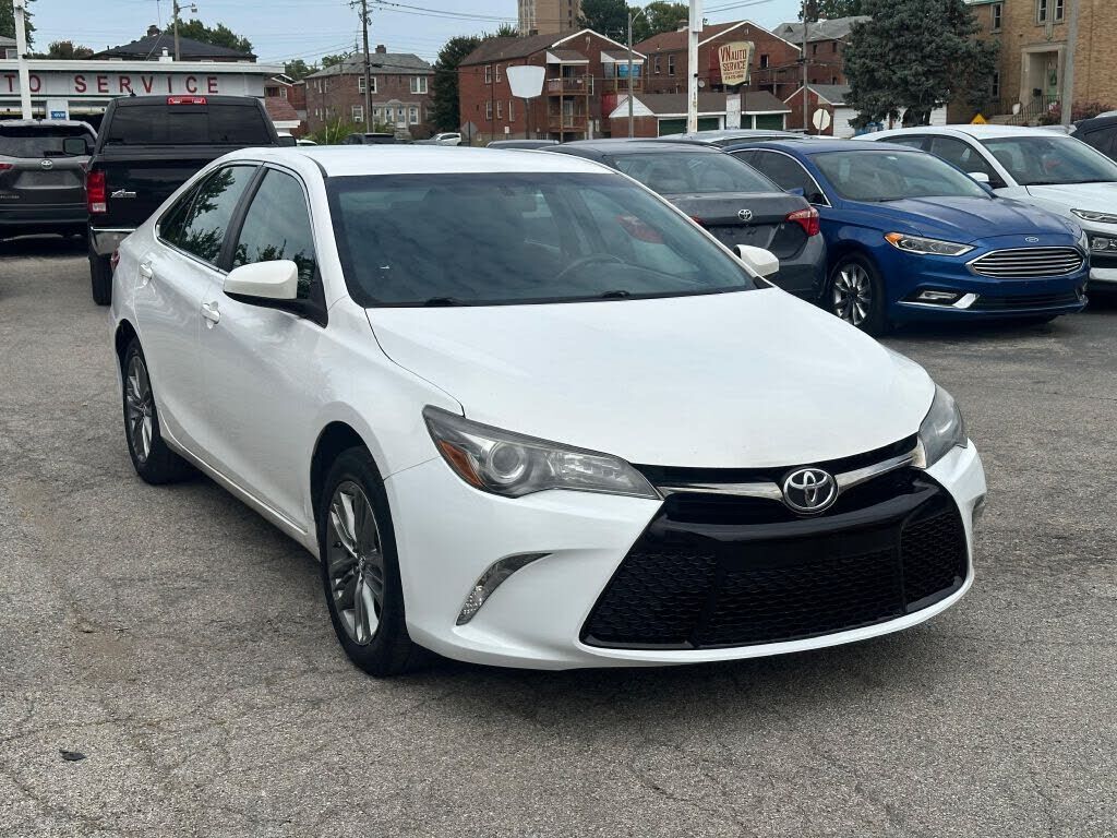 2017 TOYOTA Camry
