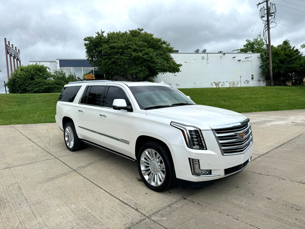 2016 CADILLAC Escalade