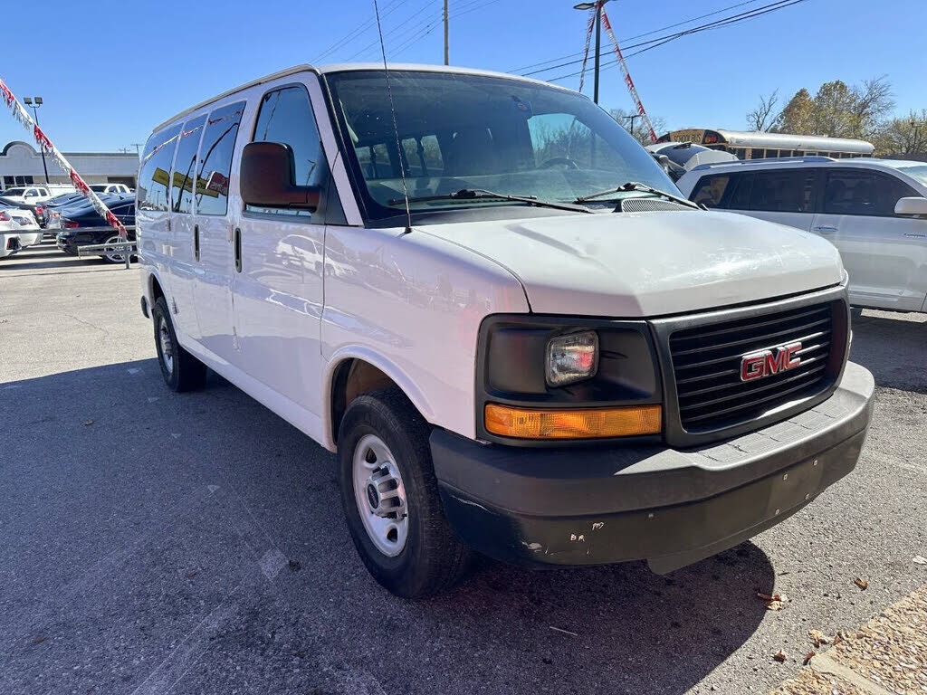 GMC Savana