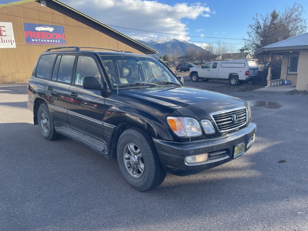 2002 LEXUS LX