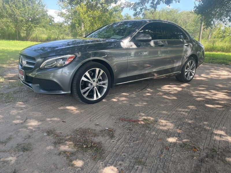 2017 MERCEDES-BENZ C-Class