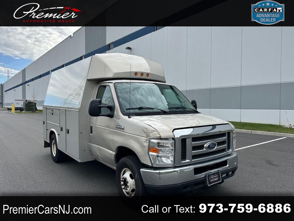 2017 FORD E-350