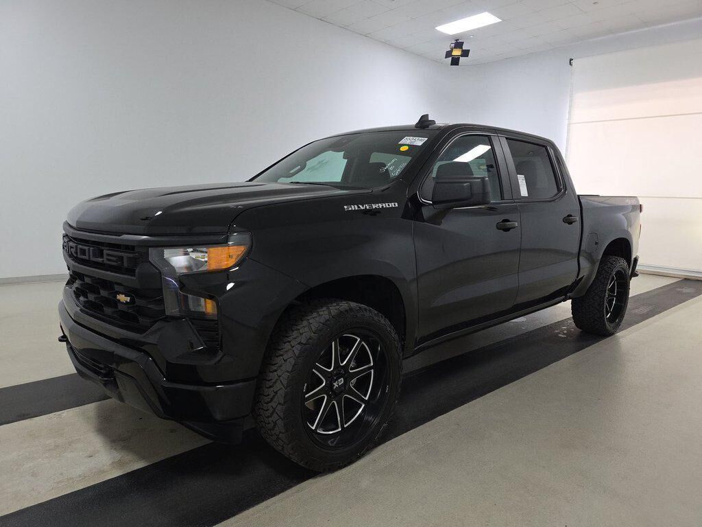 2023 CHEVROLET Silverado