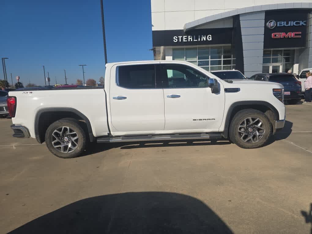 2023 GMC Sierra