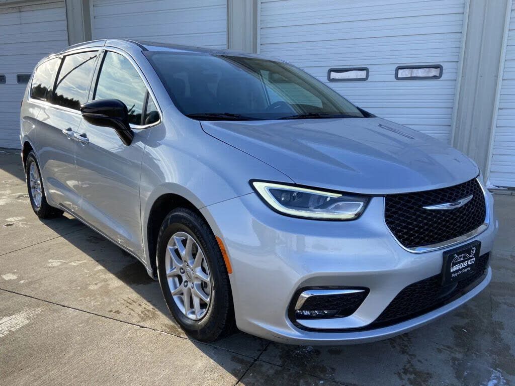 2024 CHRYSLER Pacifica