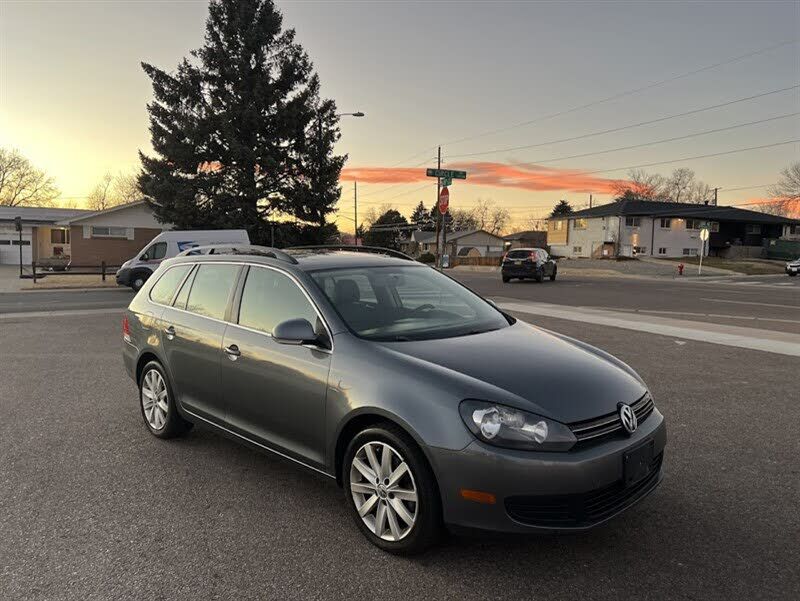 2012 VOLKSWAGEN Jetta SportWagen