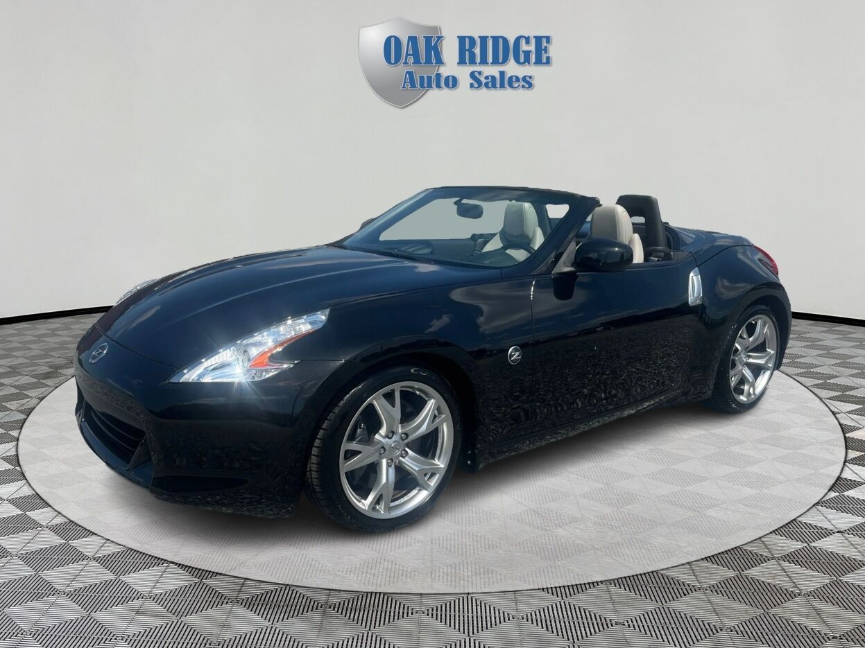 2011 NISSAN 370Z