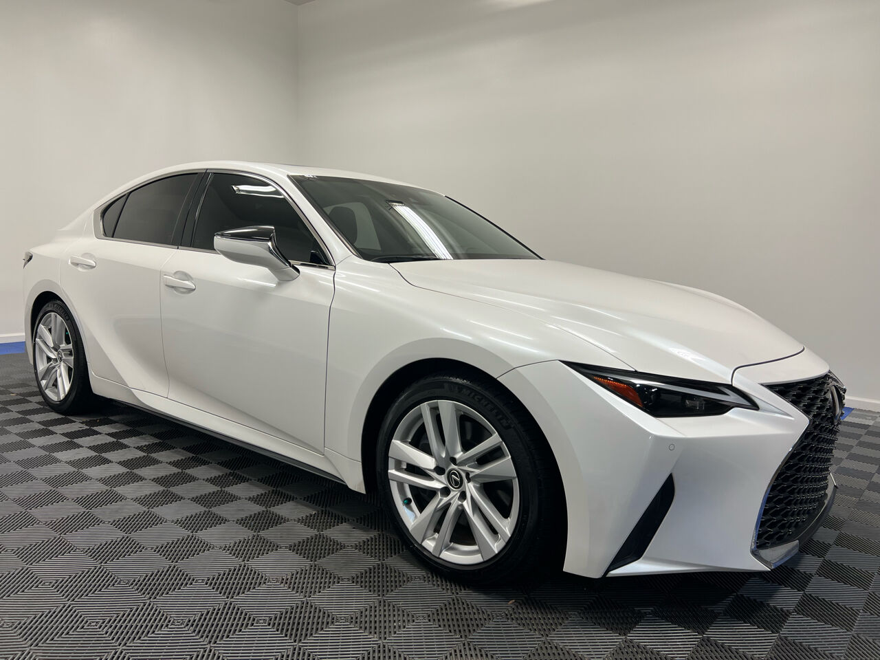 2024 LEXUS IS
