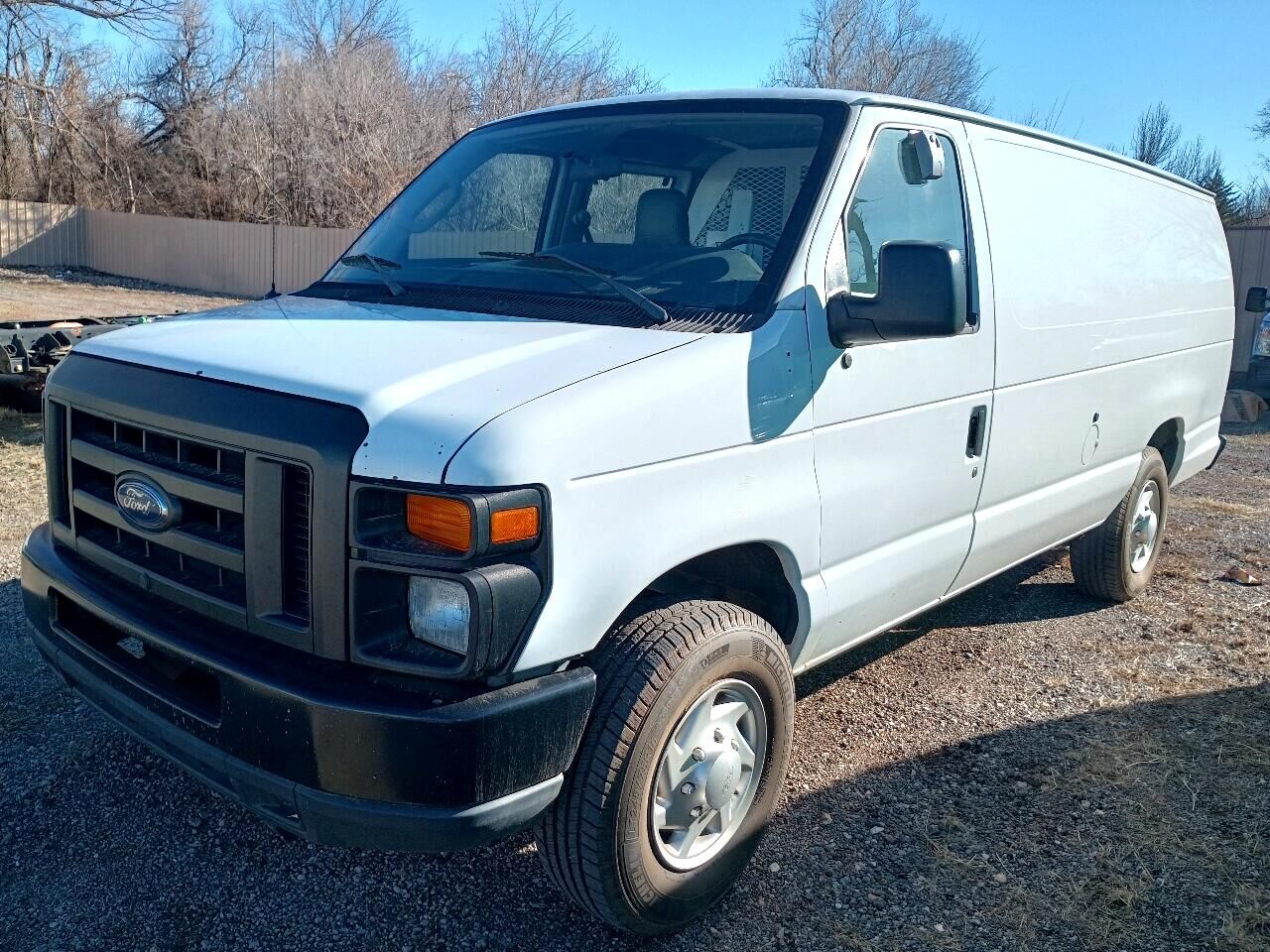 2012 FORD E-350