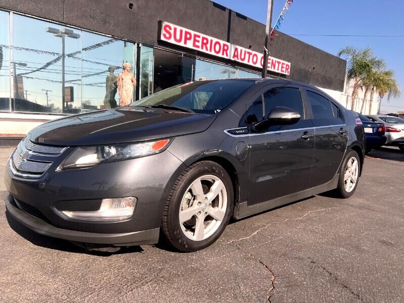 2013 CHEVROLET Volt