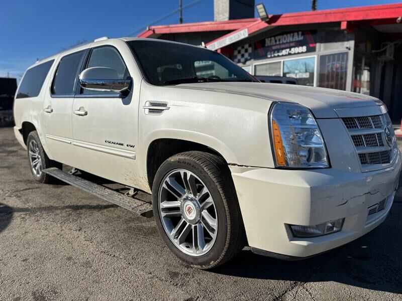 2014 CADILLAC Escalade