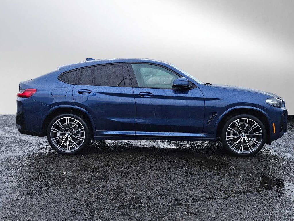 2025 BMW X4