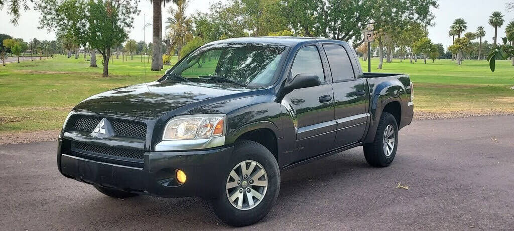 2008 MITSUBISHI Raider