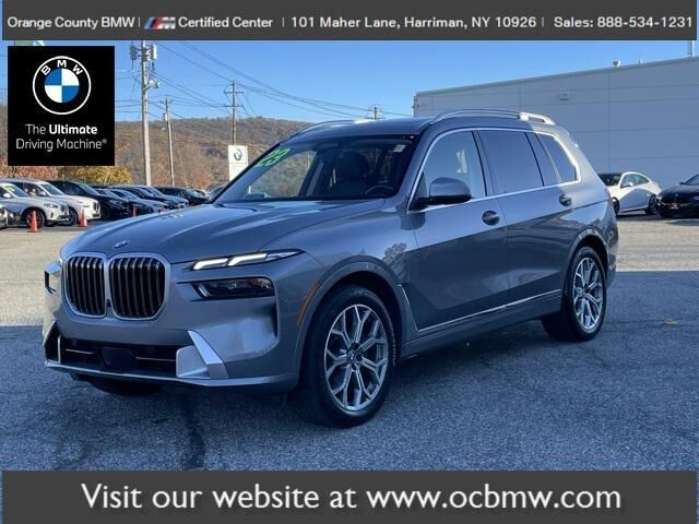 2023 BMW X7