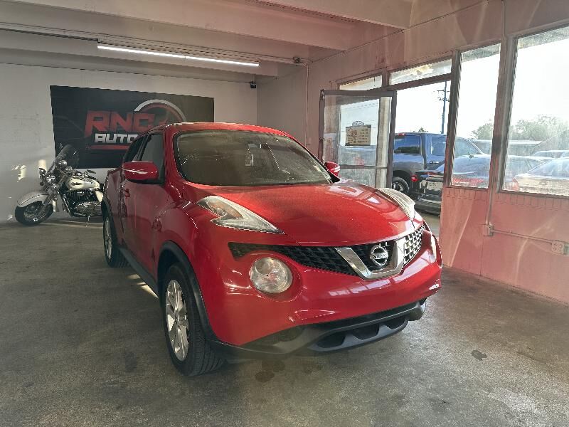 2016 NISSAN Juke