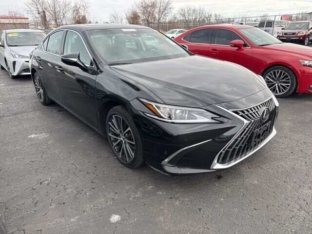 2023 LEXUS ES