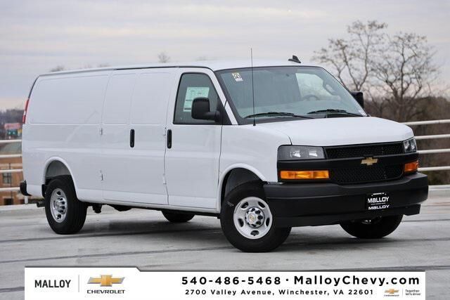 2025 CHEVROLET Express