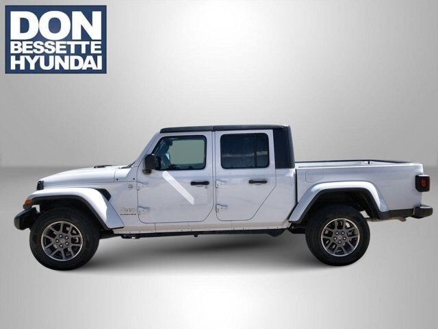 2023 JEEP Gladiator