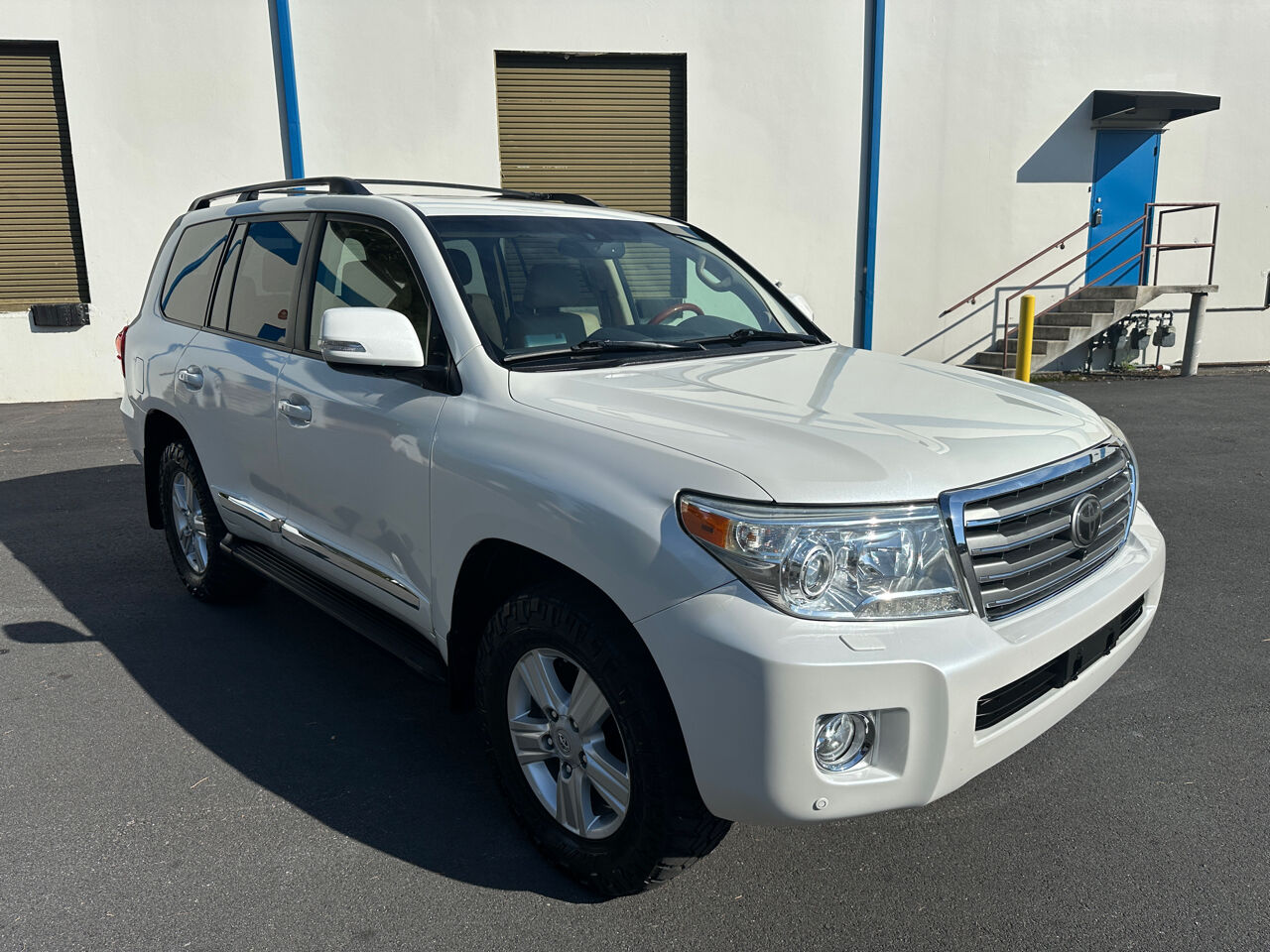 2014 TOYOTA Land Cruiser