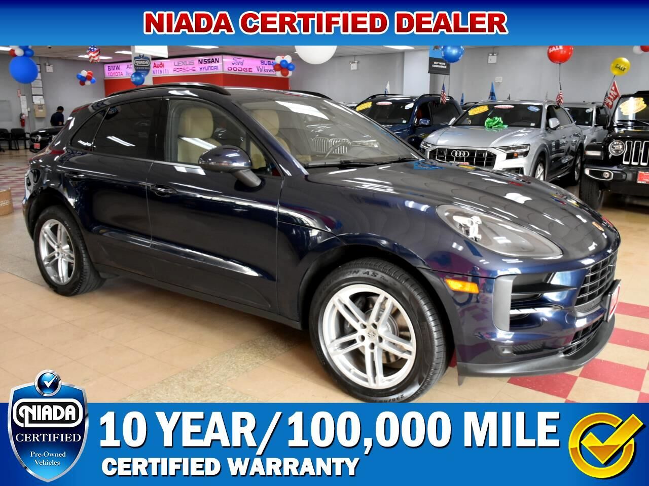 2019 PORSCHE Macan