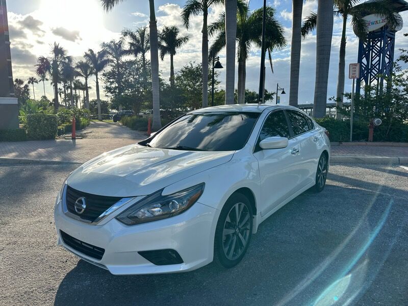 2017 NISSAN Altima