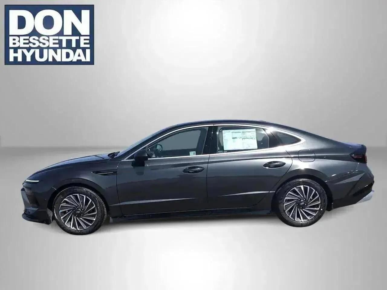 2025 HYUNDAI Sonata