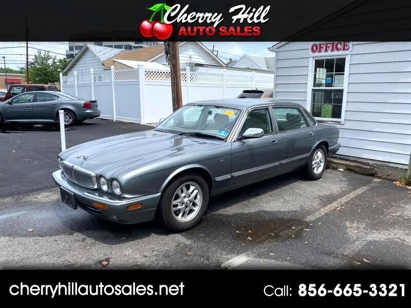 2003 JAGUAR Vanden Plas