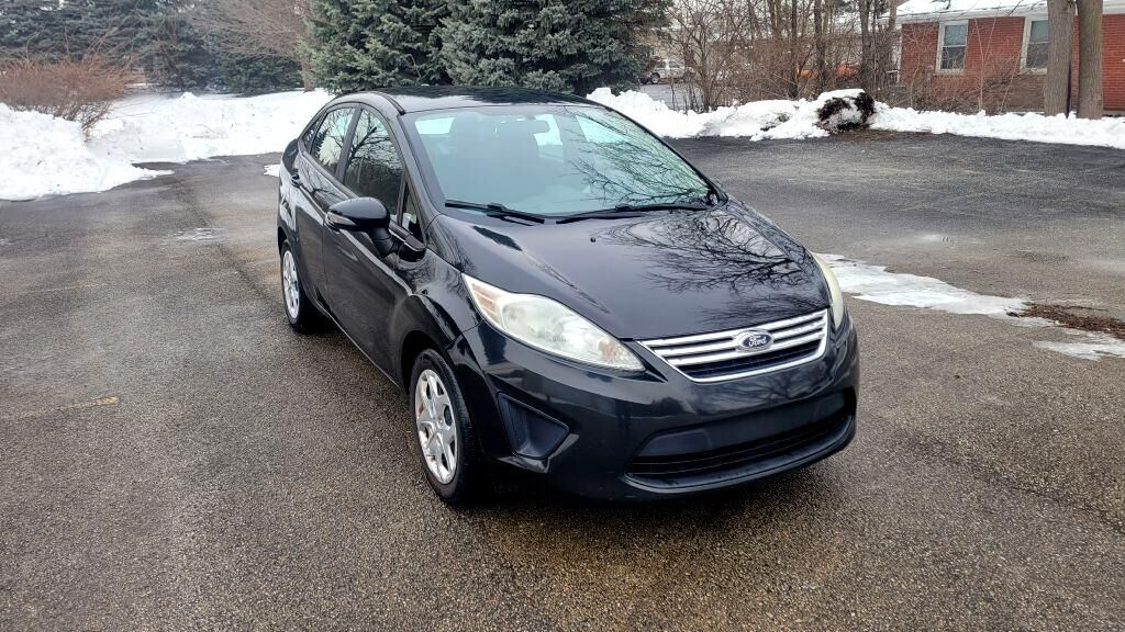2013 FORD Fiesta