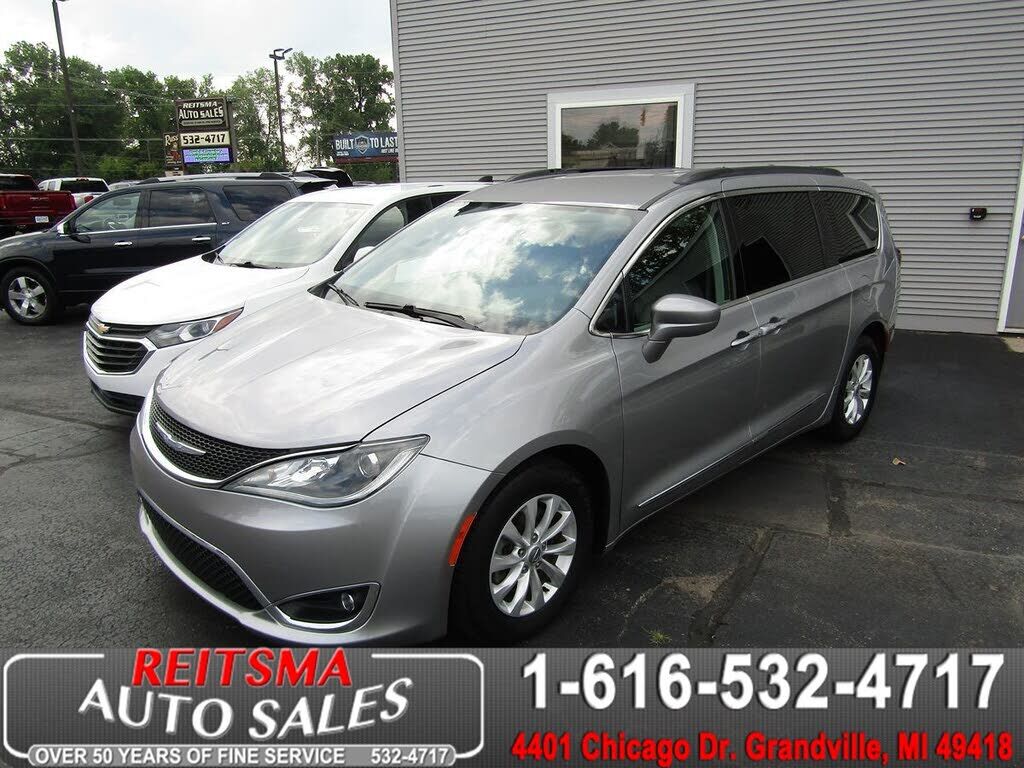 2017 CHRYSLER Pacifica