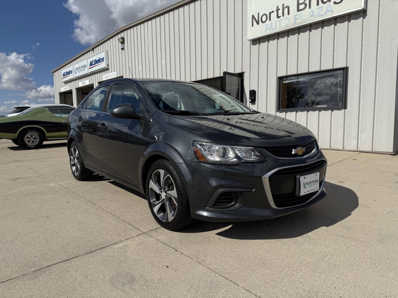 2017 CHEVROLET Sonic