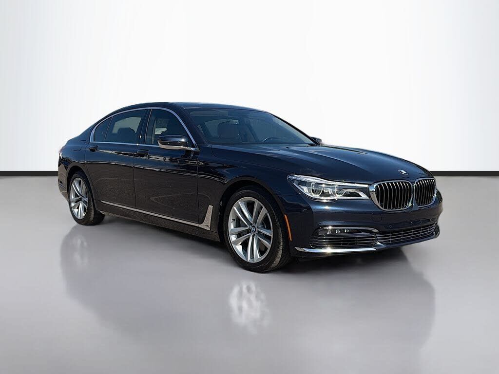 BMW 750i