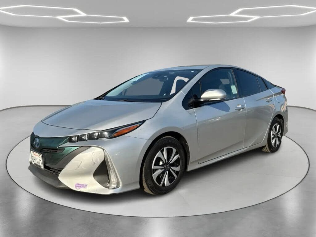 2019 TOYOTA Prius