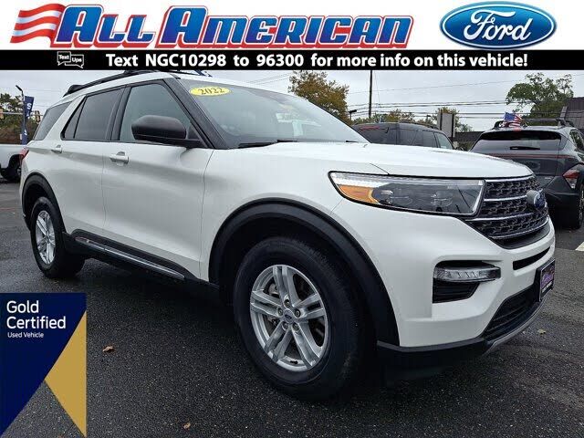 2022 FORD Explorer