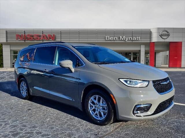 2022 CHRYSLER Pacifica