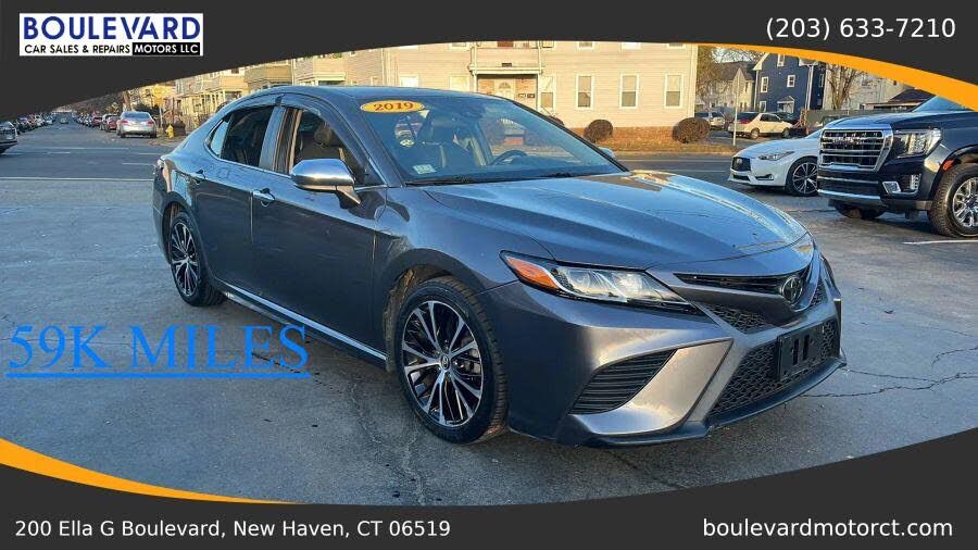 2019 TOYOTA Camry