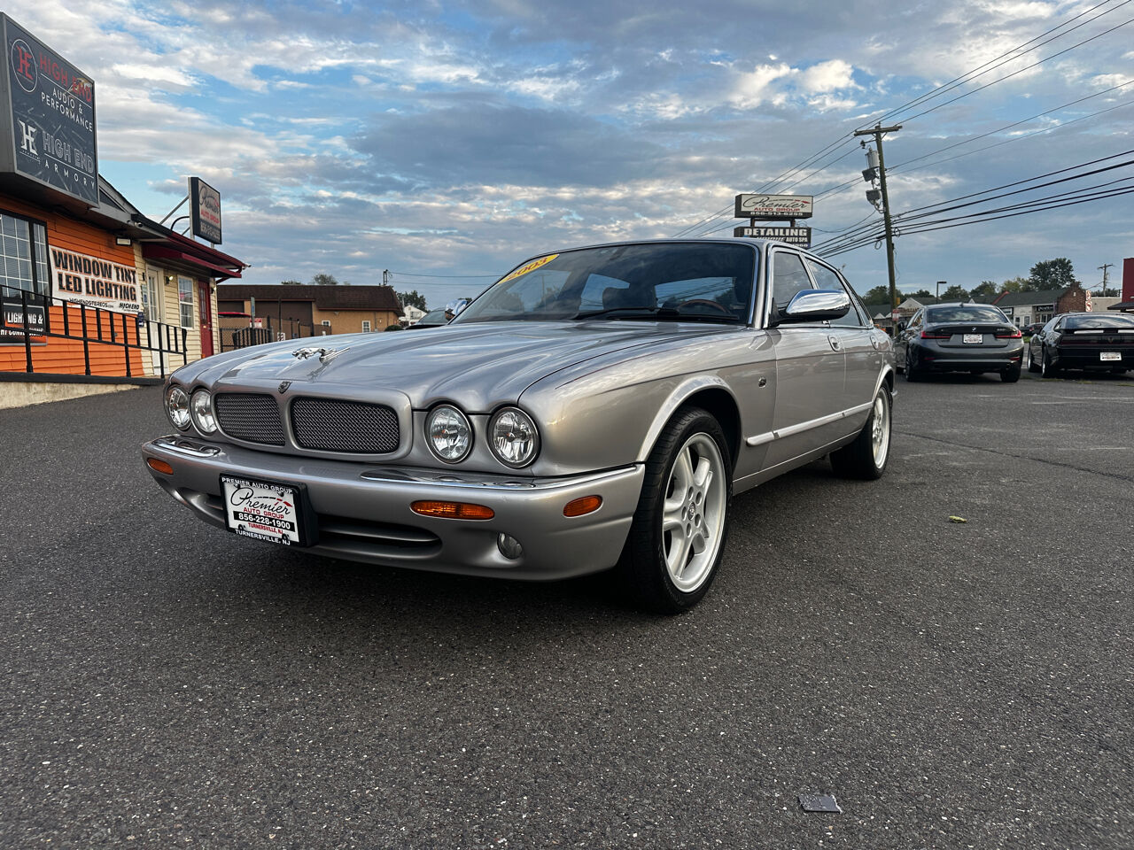 Jaguar XJ