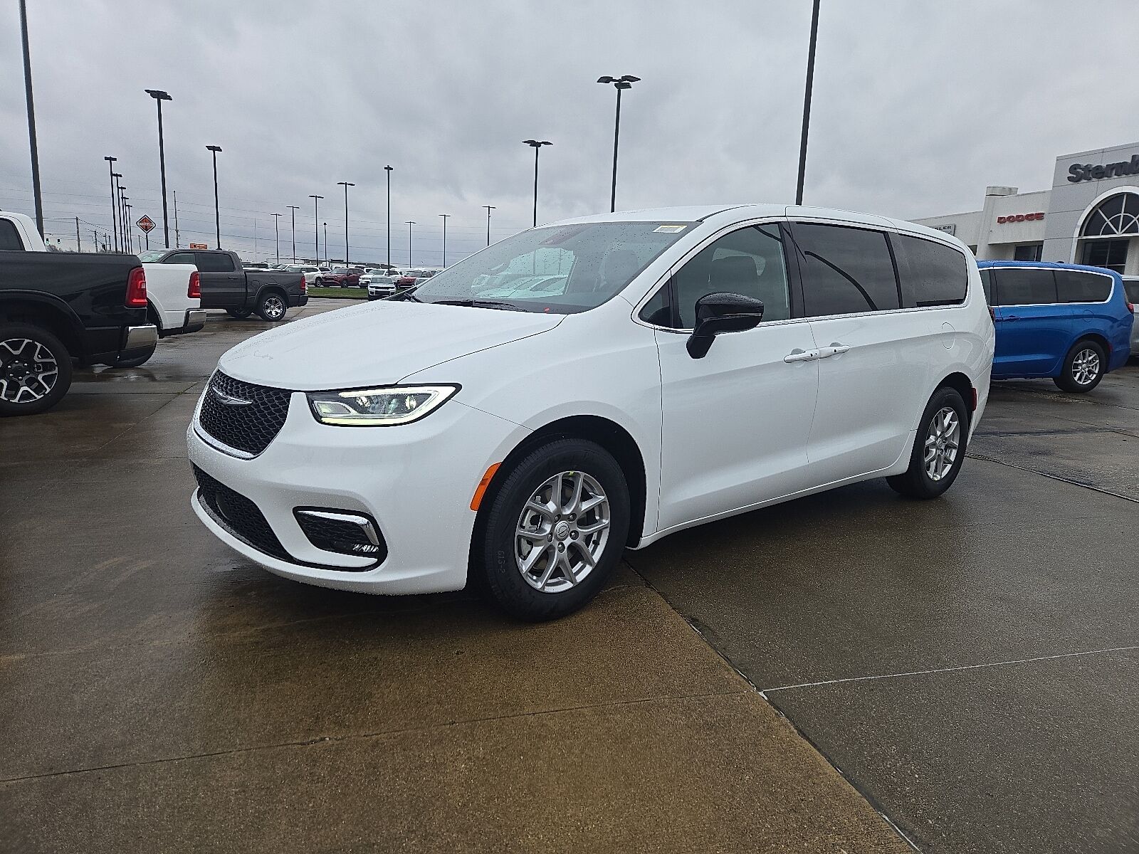 2026 CHRYSLER Pacifica