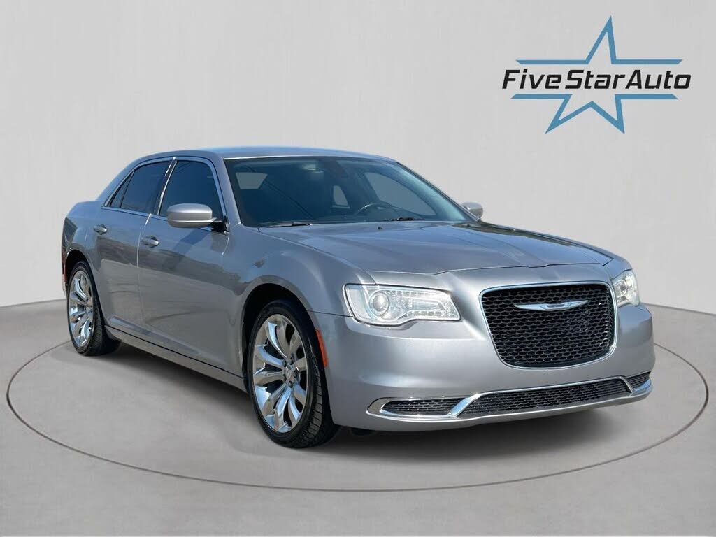 2016 CHRYSLER 300
