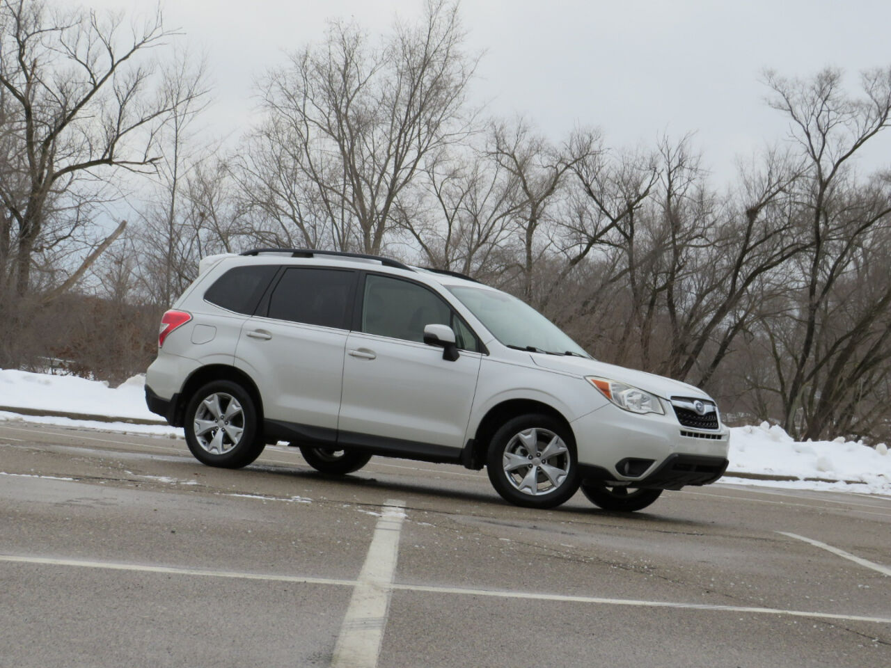 2014 SUBARU Forester